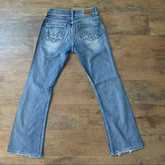 BKE Distressed Boot Cut Denim Jean Bundle 26 X 33 1/2 and 26 x 31 1/2 - Picture 11 of 14